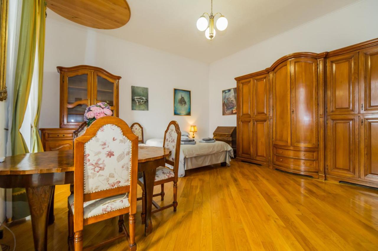 Kronhaus Brassó Kültér fotó